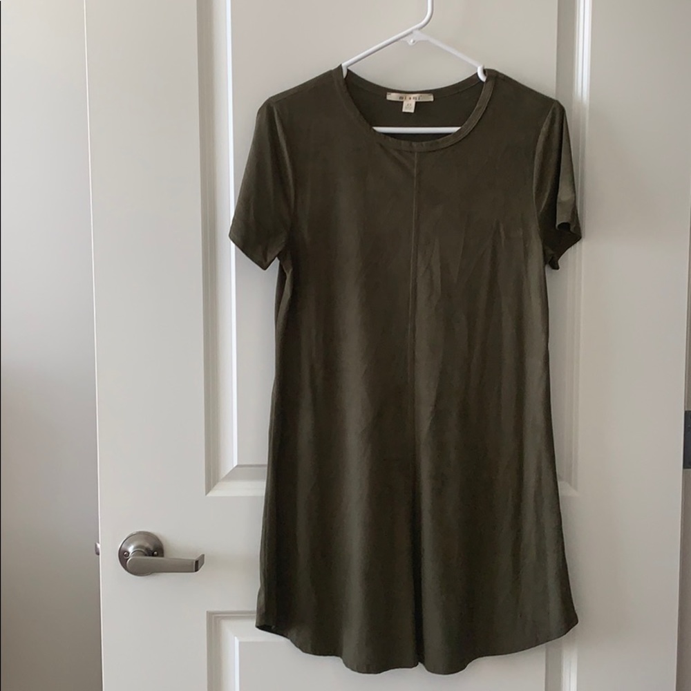 Francesca’s fall dress